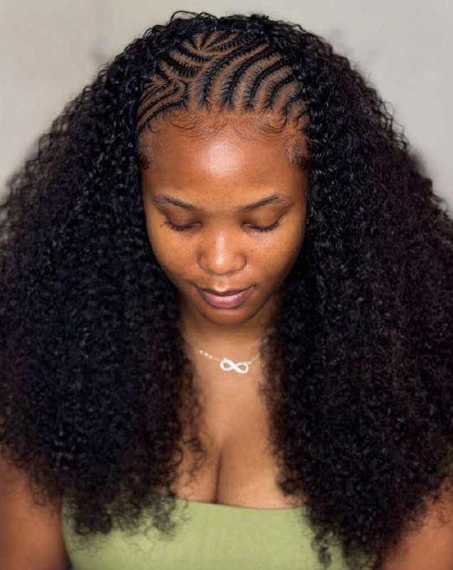 The Jayda Wayda braids are everything! They're so full and bouncy. I love how they move and the style is so versatile. The stylist was amazing and made sure I was comfortable the entire time.